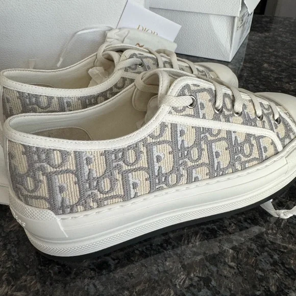Dior Walk'n'Dior Platform Sneaker in stone grey sz 40 US 10 NWB $1,150 - Picture 10 of 16